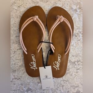 NWT- Pink Volcolm Womens Flip Flops (Size 6)
